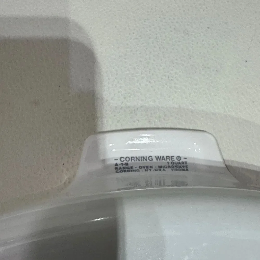 Corningware White L'Echalote Casserole Dish